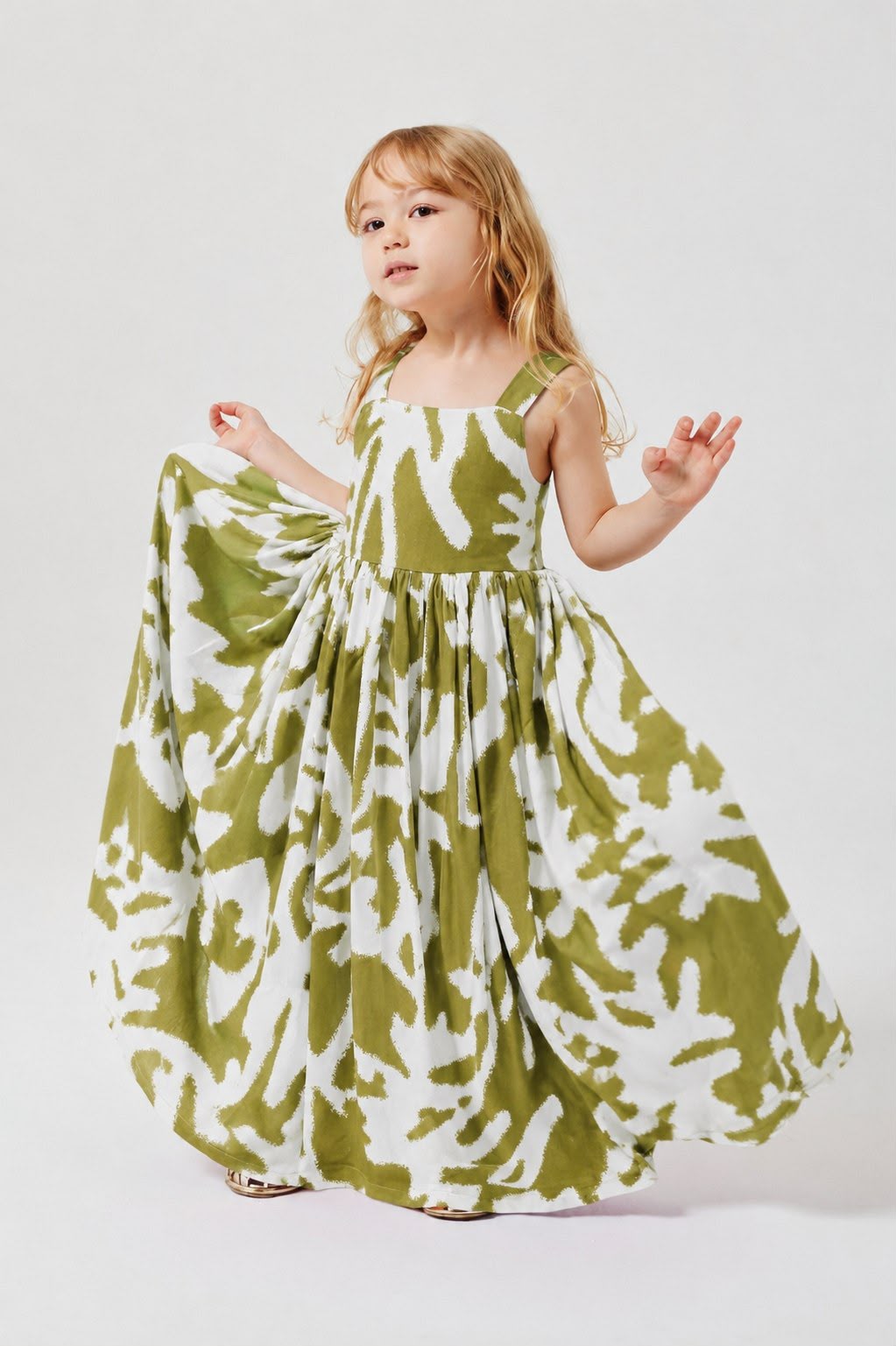 WHITE AND GREEN DRESS