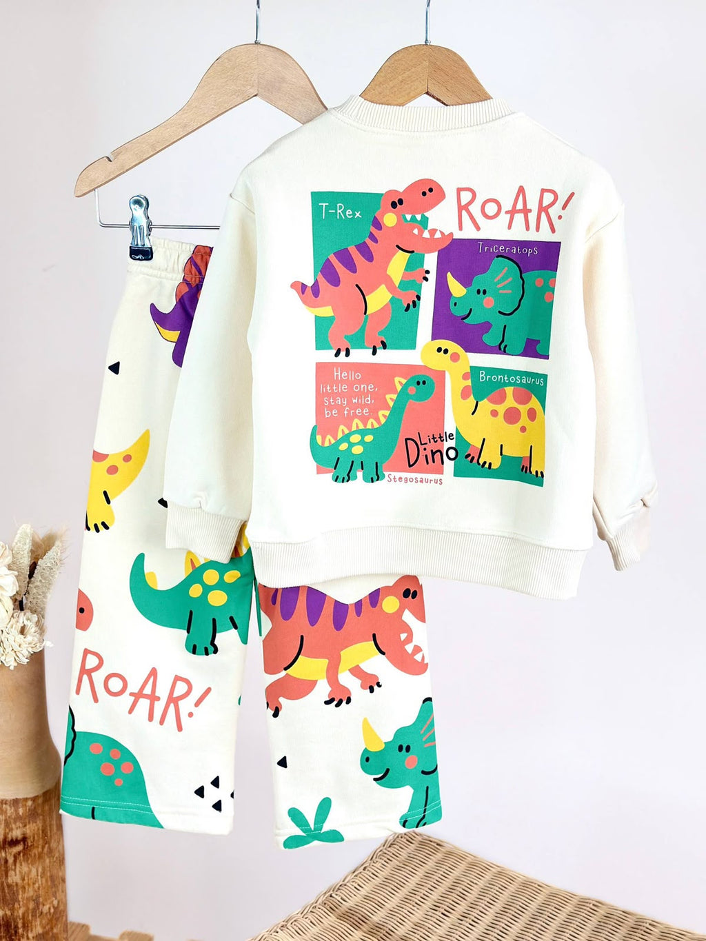 ROAR SET