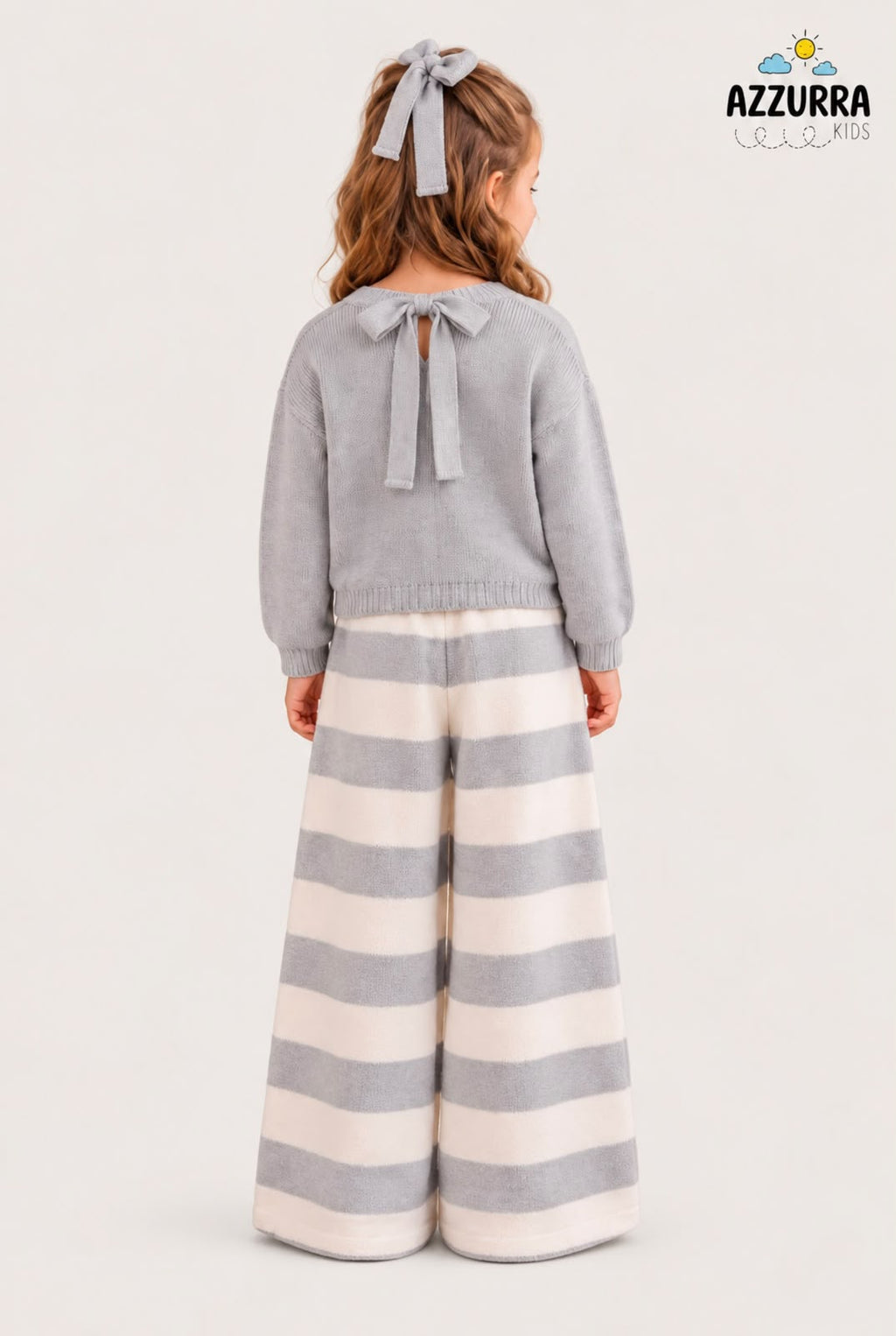 WHITE AND GREY WOOL SET